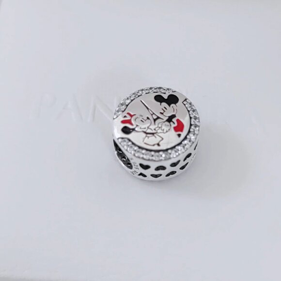 Pandora Paris Mickey and Minnie Eiffel Tower Exclusive Charm Bead with box - Picture 4 of 8